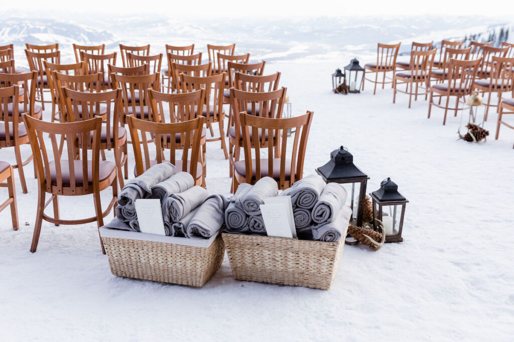 Blankets for winter wedding guests at Jackson Hole Mountain Resort | Jamye Chrisman | Wyoming Wedding Photographer