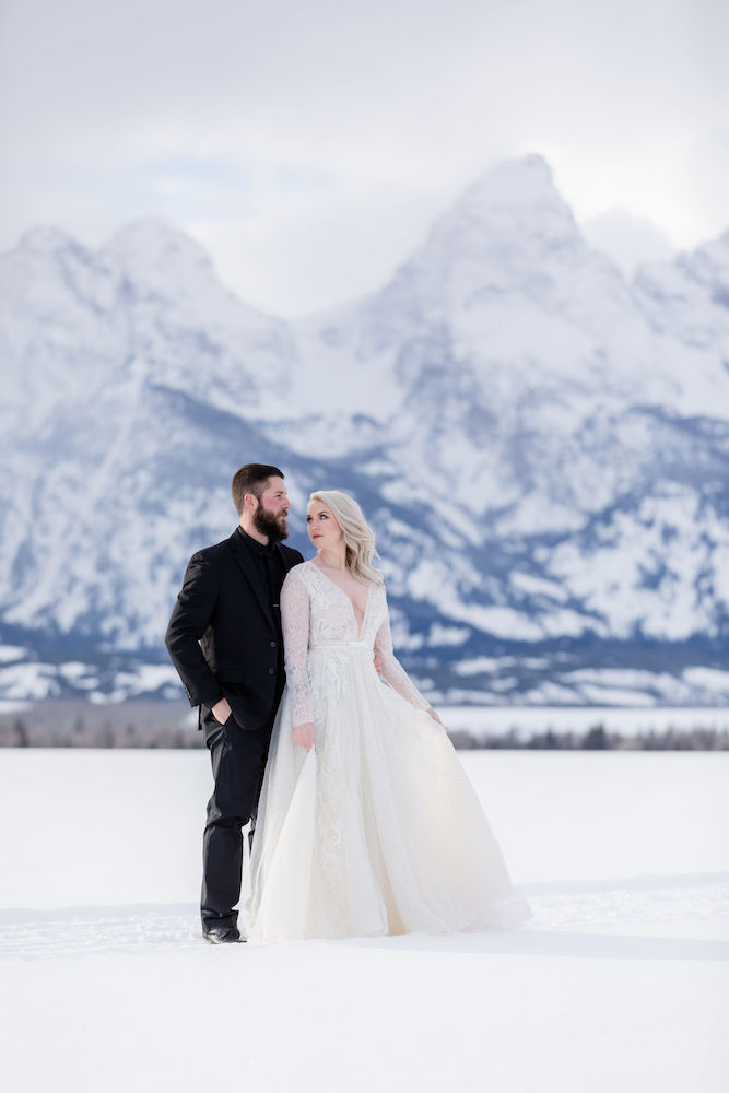 A dreamy winter wedding in Grand Teton National Park